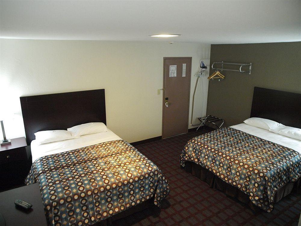 Hotel Baymont By Wyndham Iron Mountain Zewnętrze zdjęcie